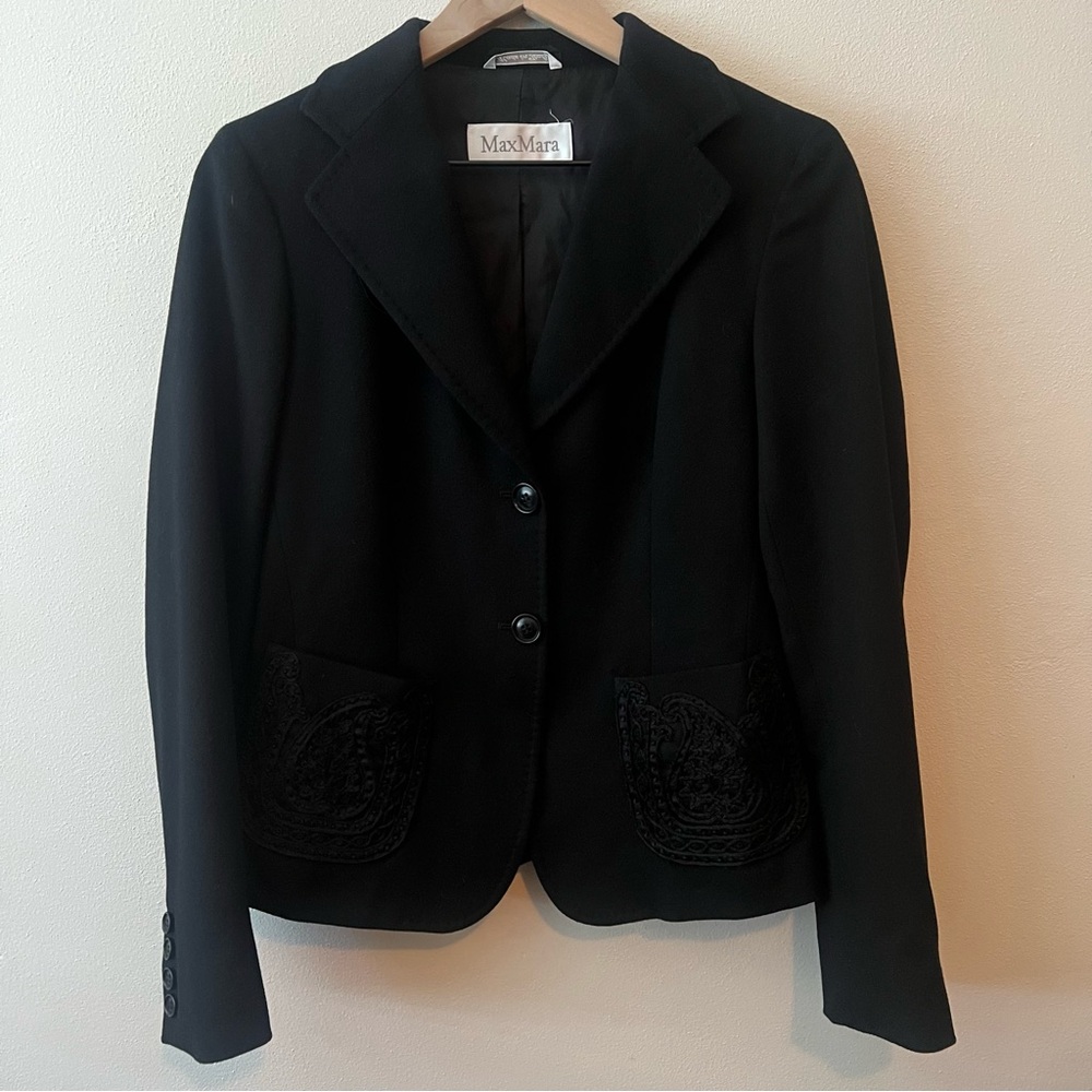 MaxMara Women's Elegant Black Wool Suit Jacket with Embroidered Pockets Sz 8